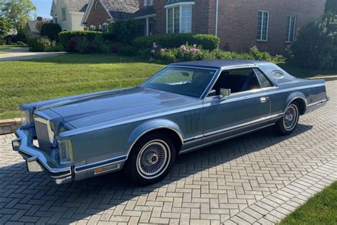 1979 givenchy lincoln rear seat|1979 Lincoln Continental Mark V Givenchy Limited Edition Model .